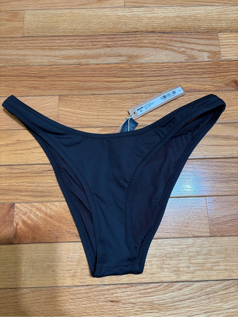 NWT Skims Cheeky Tanga Bottom